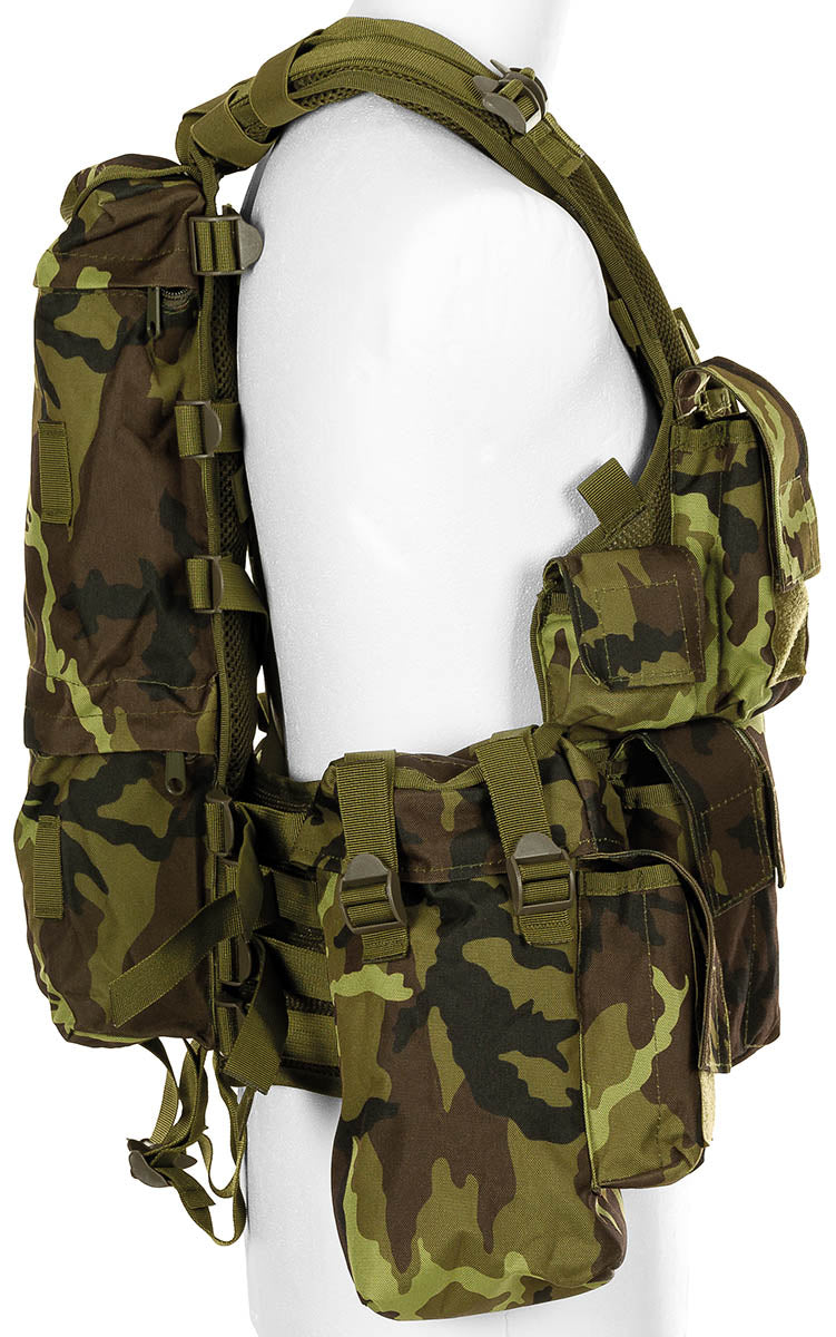 Tactical Weste, div. Taschen, M 95 CZ tarn