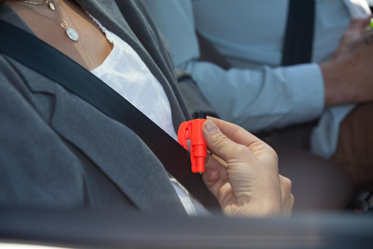 RES-Q-ME Car Escape Tool - Gurtschneider/Glasbrecher (grün)