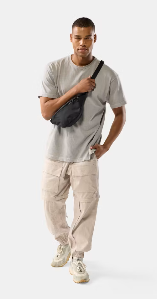 t-shirt, slim fit, gray, short sleeve, crossbody bag