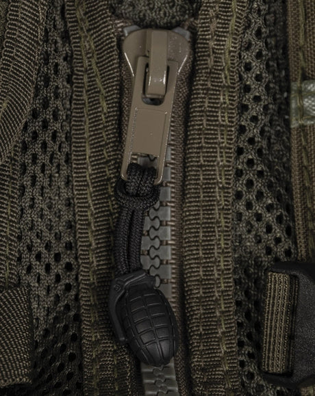 Granate, Waffe, Reißverschluss, Kleidung, Mantel