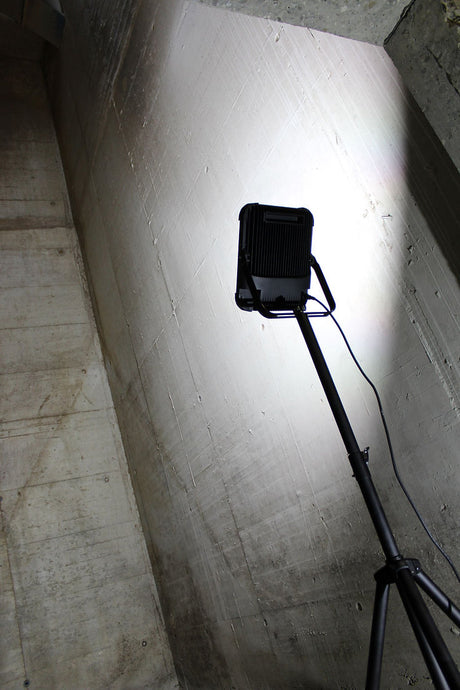 Stativ, Beleuchtung, Elektrisches Gerät, Mikrophon