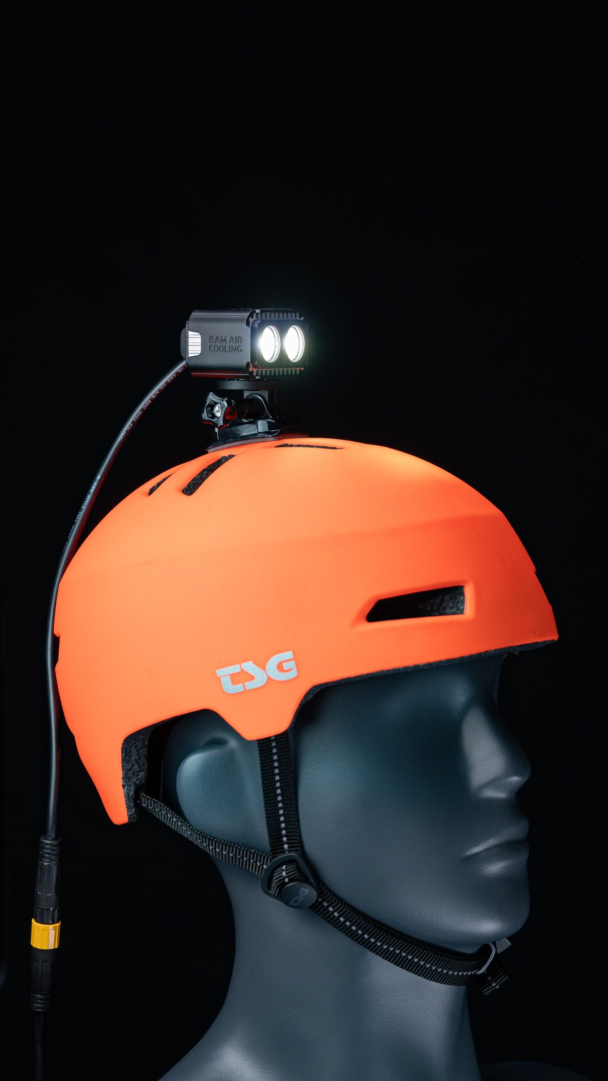 Multifunktionslampe B6r Ultimate 36 Wh (4200 Lumen)