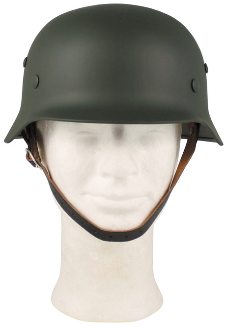 Stahlhelm WW II, oliv, mit Leder-Innenteil