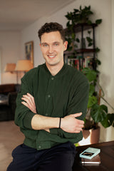 Person, Lächeln, Finger, Erwachsener, Mann