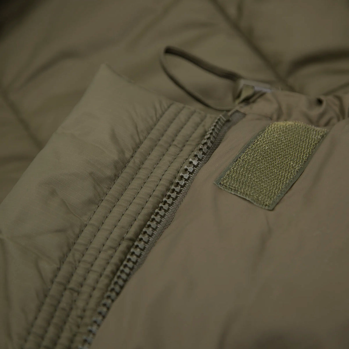 Carinthia - Defence 4 olive Grösse M (3 Jahreszeiten Schlafsack)