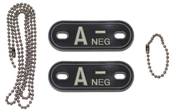 Blutgruppenmarken, mit Ketten, nachleuchtend, &quot;A NEG&quot;, 3D