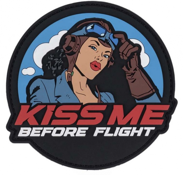 Klettabzeichen Kiss Me Before Flight - color